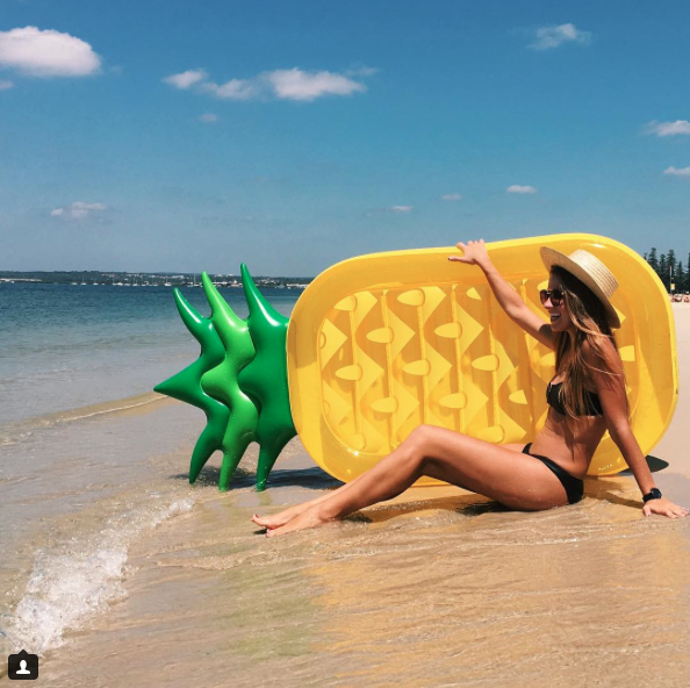 Exotický ananas v akci