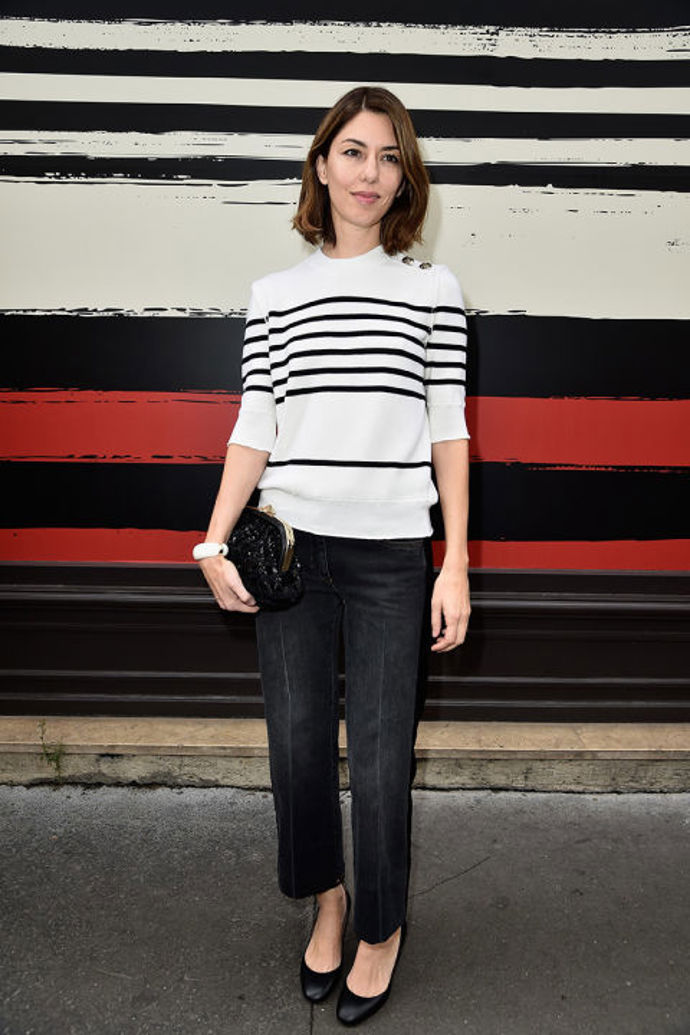 K širším džínám jako Sofia Coppola.