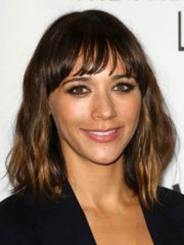 bob-haircut-rashida-jones