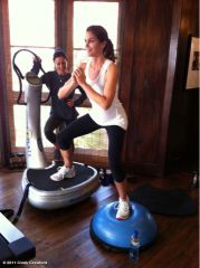Cindy_Crawford_a_Power_Plate Cindy_Crawford_a_Power_Plate