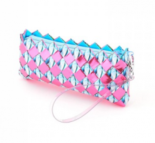 Dorotka_a_candy_kabelka