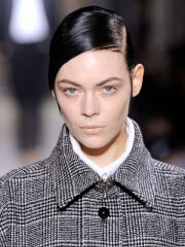 YSL-sleek-sideswept YSL-sleek-sideswept