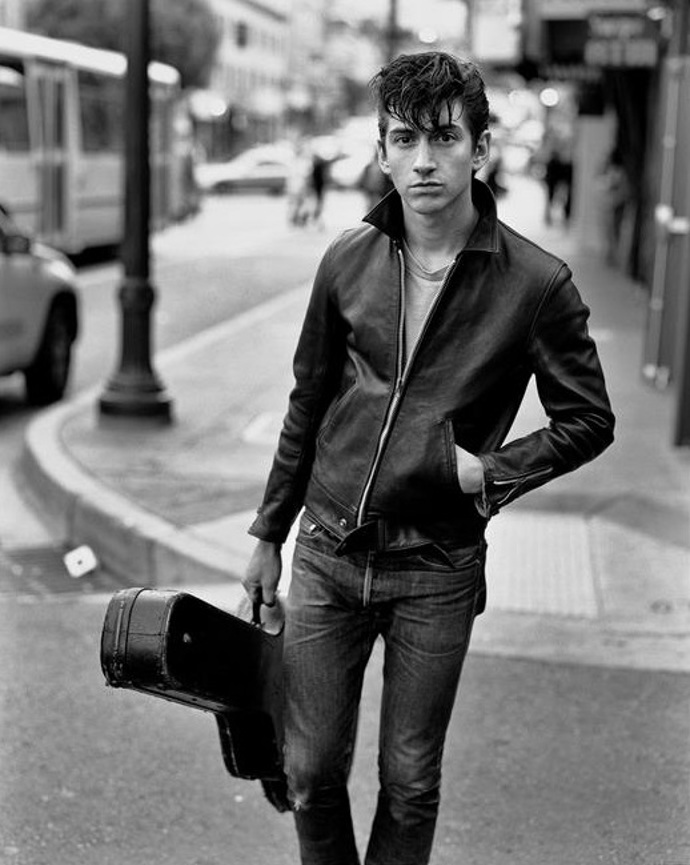 Alex Turner dostal nás i celý Berlín