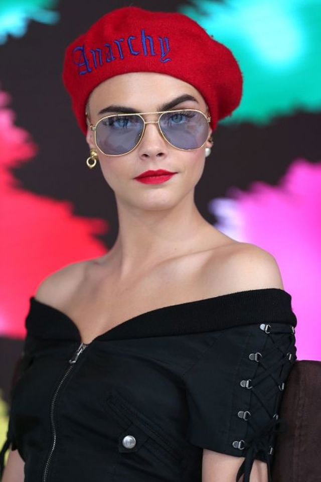 1511863058 hbz the list beret gettyimages 690430974 1511796632 2b7fe 1511863058 hbz the list beret gettyimages 690430974 1511796632 2b7fe