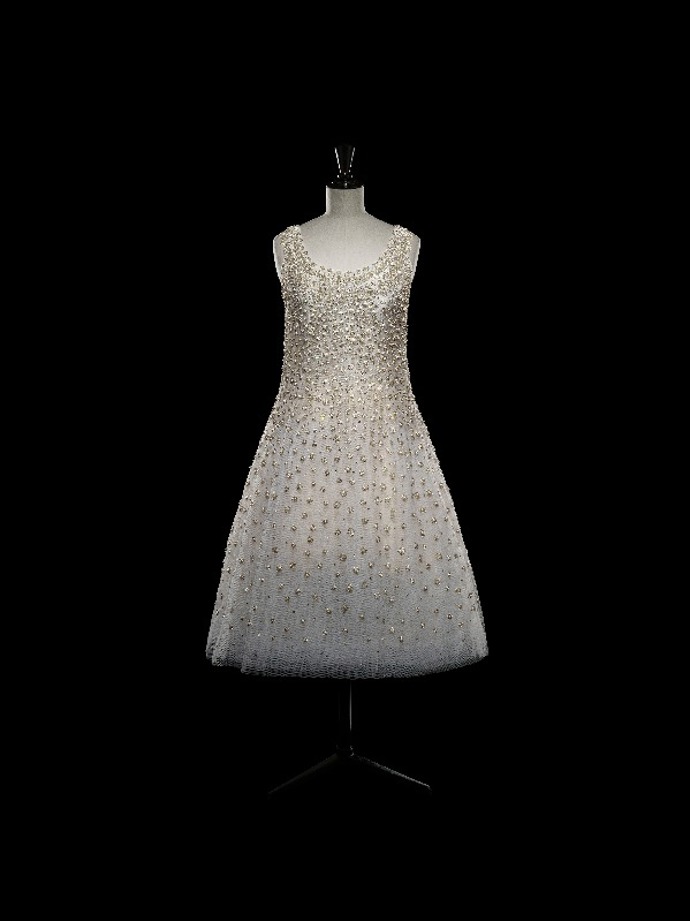 rok: 1958, návrhář: Yves Saint Laurent