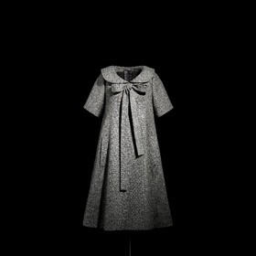 rok: 1958, návrhář: Yves Saint Laurent