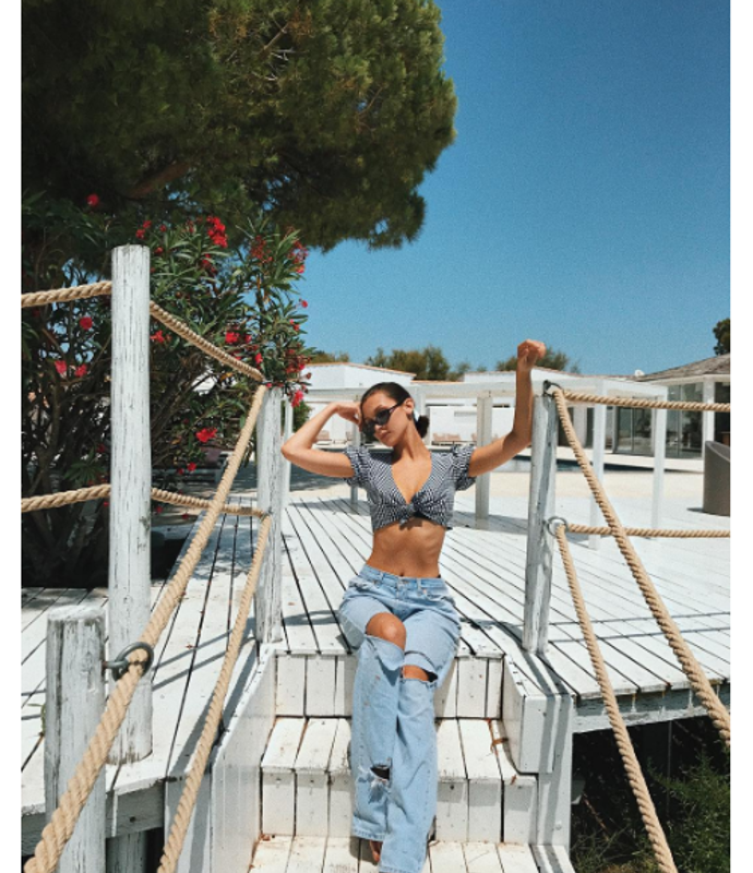Jedna z prvních zastávek holčičí jízdy Belly a Kendall. Francouzské Arles.