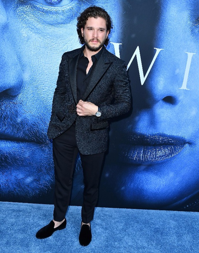 Kit Harington a Tiffany na premiéře Game of Thrones