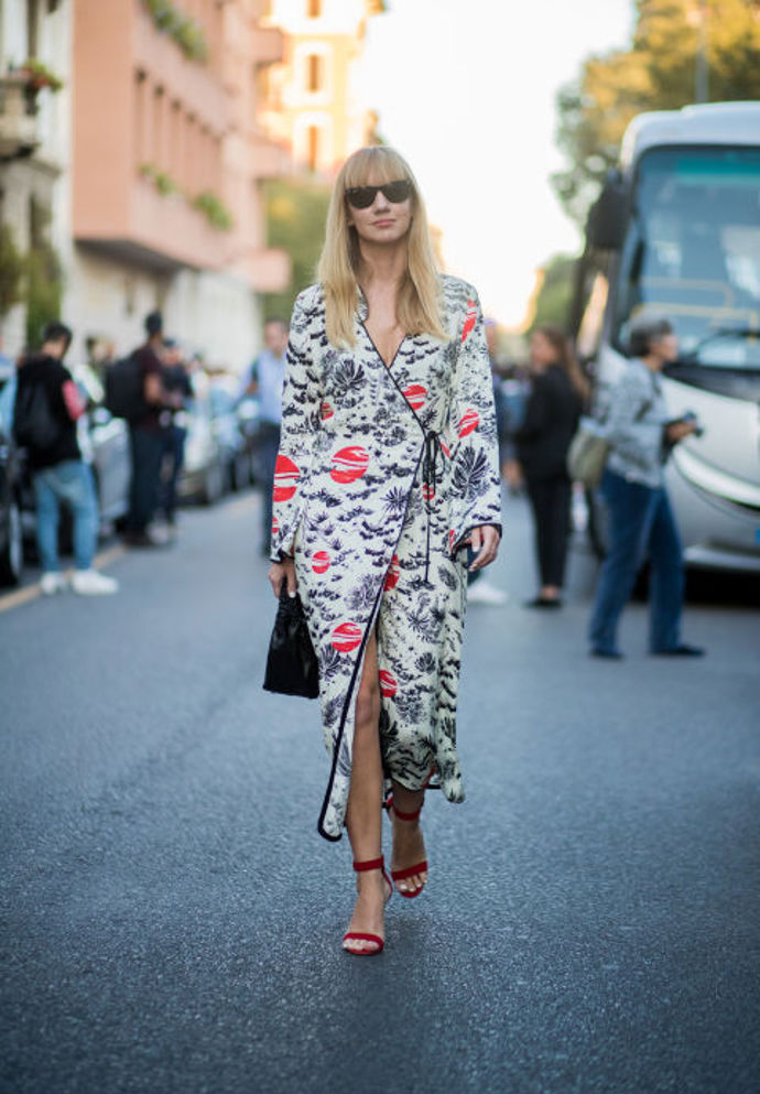 Kimono nebo šaty?