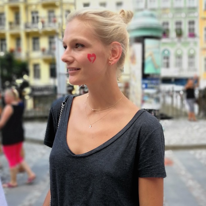 Modelka Zuzana Stráská