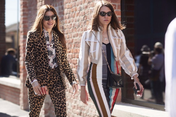 Street style trik? Choďte (stylově) ve dvojici.