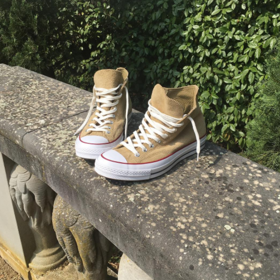 Converse x JW Anderson. Třpytivé tenisky, které musíte mít Converse x JW Anderson. Třpytivé tenisky, které musíte mít
