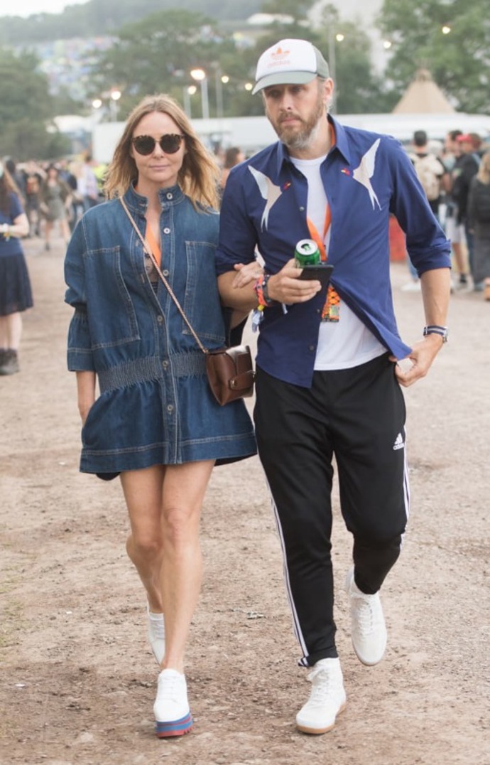 Stella McCartney s manželem Stella McCartney s manželem