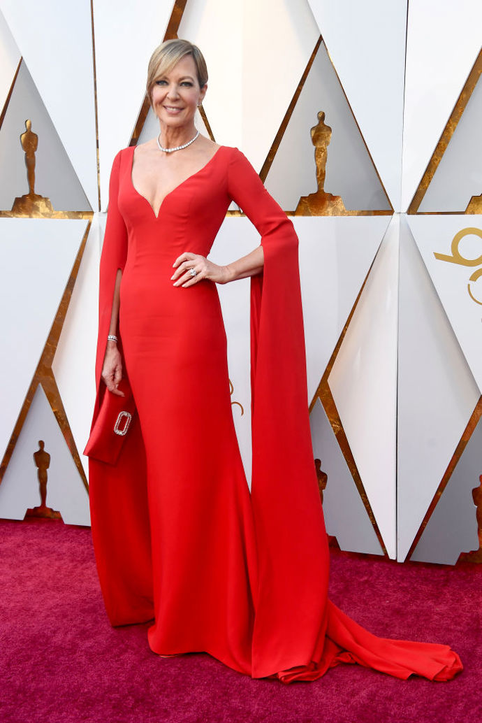 Allison Janney

šaty: Reem Acra
šperky: Forevermark USA
