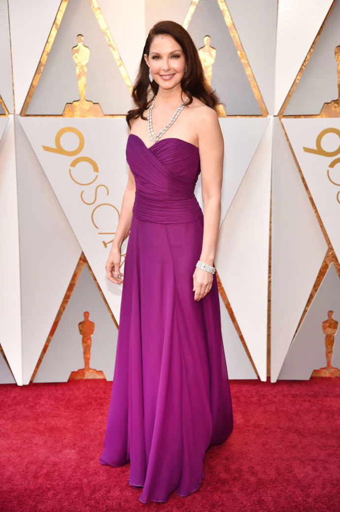 Ashley Judd

šaty: Badgley Mischka
šperky: Bulgari
