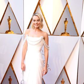 Margot Robbie
šaty: Chanel
Margot Robbie
šaty: Chanel