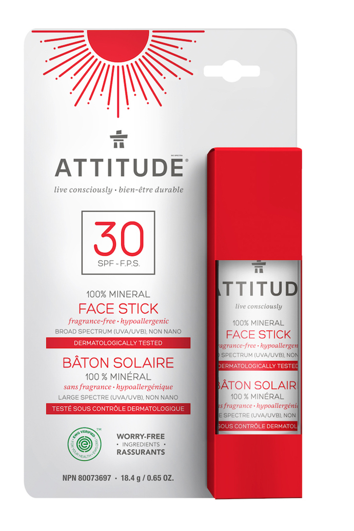 ATTITUDE 100% MINERAL FACE STICK
Tuhle tyčinku si dejte do kabelky a použijte kdykoliv je třeba. Není jen na rty, klidně s ní přejeďte nos, čelo, lícní kosti nebo bradu kdykoliv během dne. Obsahuje pouze minerální filtry, proto se hodí i na hodně citlivou pleť. Kanadská značka Attitude se zaměřuje na bezpečnou a netoxickou kosmetiku, takže pokud si pečlivě hlídáte to, co si na pleť dáváte, tohle je ideální volba právě pro vás.
Prodává Babystar.cz za 338 Kč
ATTITUDE 100% MINERAL FACE STICK
Tuhle tyčinku si dejte do kabelky a použijte kdykoliv je třeba. Není jen na rty, klidně s ní přejeďte nos, čelo, lícní kosti nebo bradu kdykoliv během dne. Obsahuje pouze minerální filtry, proto se hodí i na hodně citlivou pleť. Kanadská značka Attitude se zaměřuje na bezpečnou a netoxickou kosmetiku, takže pokud si pečlivě hlídáte to, co si na pleť dáváte, tohle je ideální volba právě pro vás.
Prodává Babystar.cz za 338 Kč