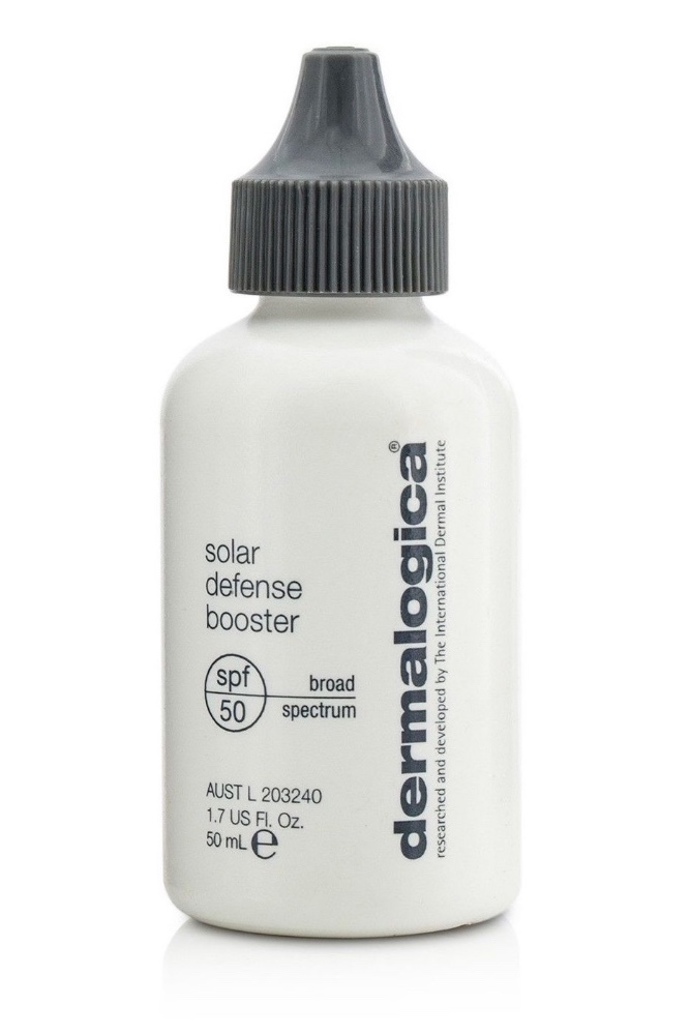 DERMALOGICA SOLAR DEFENSE BOOSTER
Lehká emulze obsahuje SPF 50, tedy nejvyšší možnou ochranu. Jak se používá? Jak chcete, buď kapky přimíchejte do denního krému, séra nebo make-upu nebo je aplikujte rovnou na čistou a hydratovanou pleť. Navíc obsahuje vitamíny C a E, silné antioxidanty, které pleť chrání ještě víc. Tohle je ideální způsob, jak si chránit pleť a přitom o extra vrstvě na pleti vůbec nevědět.
1580 Kč
DERMALOGICA SOLAR DEFENSE BOOSTER
Lehká emulze obsahuje SPF 50, tedy nejvyšší možnou ochranu. Jak se používá? Jak chcete, buď kapky přimíchejte do denního krému, séra nebo make-upu nebo je aplikujte rovnou na čistou a hydratovanou pleť. Navíc obsahuje vitamíny C a E, silné antioxidanty, které pleť chrání ještě víc. Tohle je ideální způsob, jak si chránit pleť a přitom o extra vrstvě na pleti vůbec nevědět.
1580 Kč