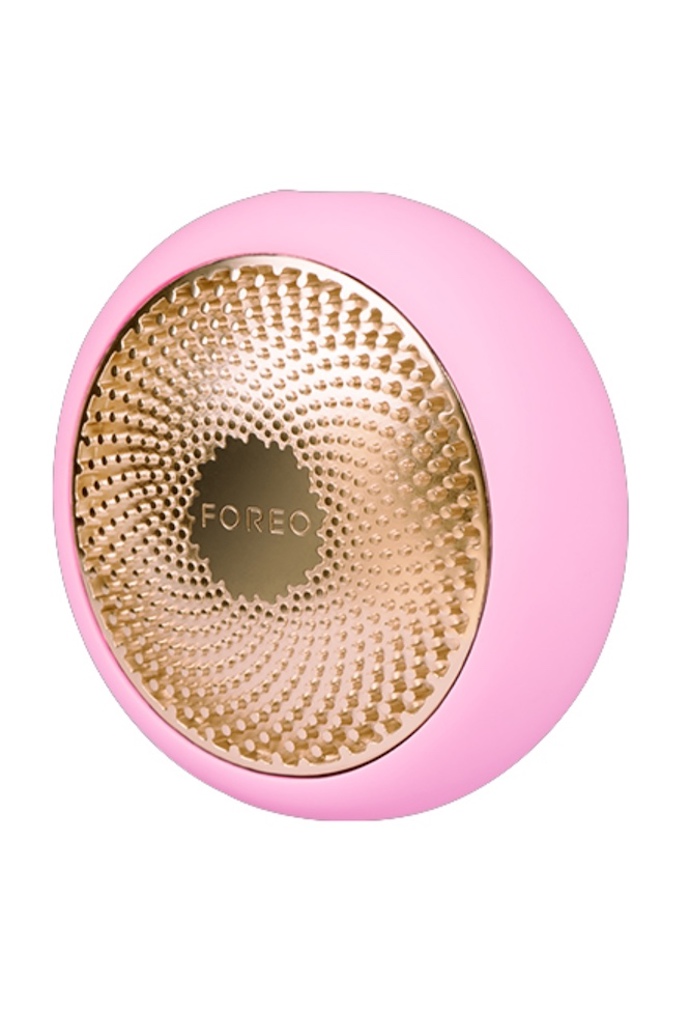 FOREO UFO

Zapomeňte na všechno, co jste o maskách věděli. Teď tu je Foreo UFO, kulatá hi-tech revoluce. Stačí vložit denní nebo noční masku a zapnout disk a přejíždět jím 90 vteřin po obličeji. Aktivační maska a LED světlo se postarají o zbytek. Nemusíte čekat půlhodinu jako s klasickou maskou a navíc k tomu máte ještě terapii světlem (modré na akné, zelené na rozjasnění, červené proti stárnutí). 

7490 Kč
