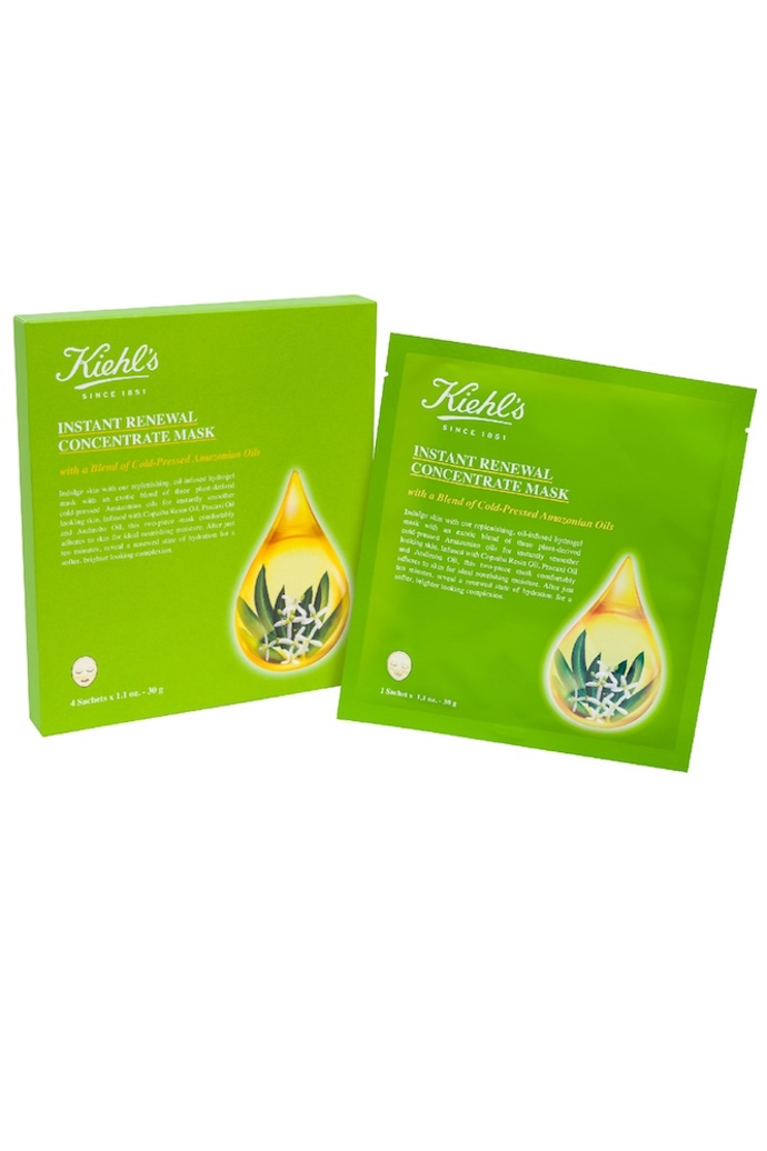INSTANT RENEWAL CONCENTRATE MASK, KIEHL'S

Už i americký Kiehl's má vlastní sheet masky. Obsahují na studena lisované oleje a hydrogelovou celulózu. Ani kapka superkoncentrátu se nedostane jinam než na pleť. Koktejl pleti prospěšných látek se rychle střebává, rozjasňuje, vyživuje a hydratuje. Díky tomu, že je maska rozdělena na dvě části, perfektně přilne na obličej.

850 Kč (balení 4 kusů)
