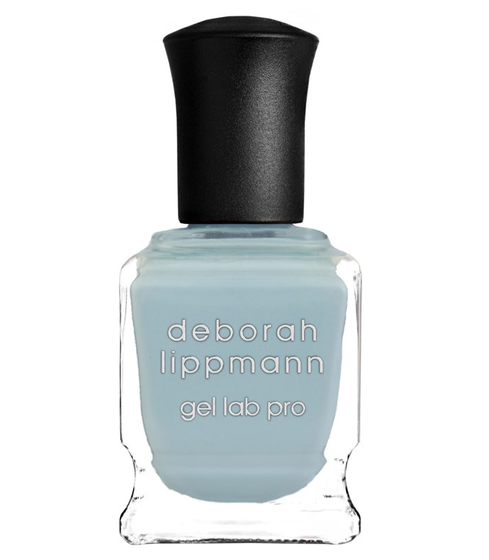 Deborah Lippmann Hyper Vibes Gel Lab Pro Nail Color, odstín Baby Blue Eyes, 475 Kč
Deborah Lippmann Hyper Vibes Gel Lab Pro Nail Color, odstín Baby Blue Eyes, 475 Kč