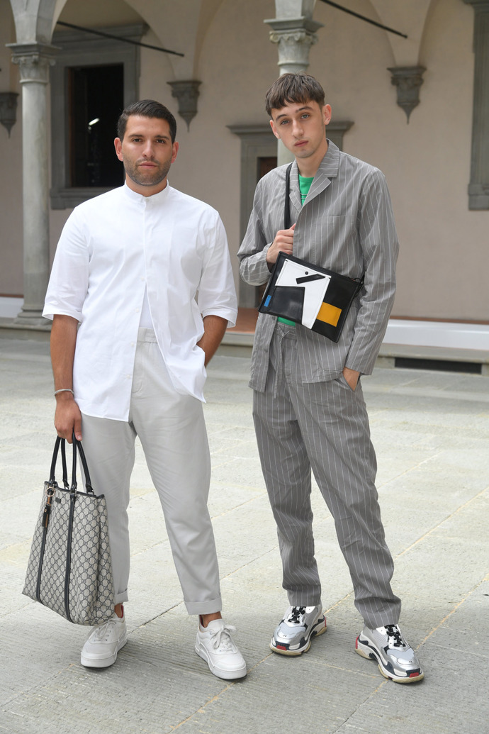 Gregory Dava; Eric Jess
