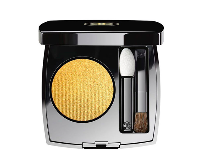 Chanel Ombre Premiere Longer Powder Eyeshadow, 795 Kč
