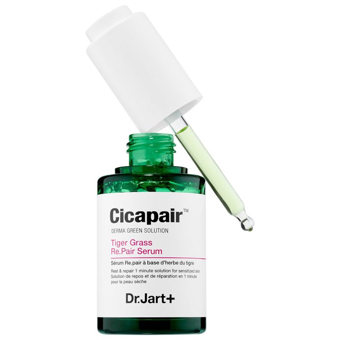 Dr. Jart+ Cicapair Tiger Grass Re.Pair Serum, 790 Kč

Nejlepší pro: přecitlivělou pokožku. Jeho textura se velmi snadno nanáší, okamžitě obnovuje pokožku pleti a snižuje pocit podráždění.
