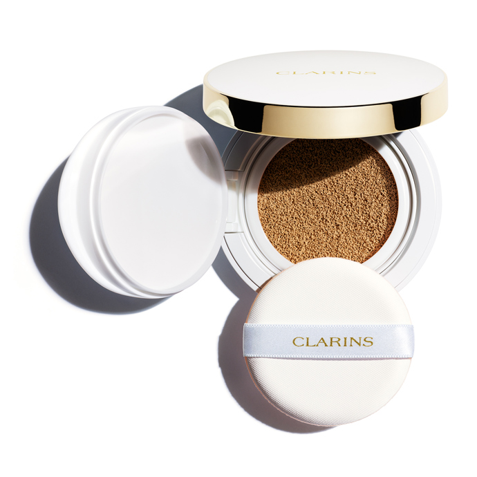 Clarins Everlasting Cushion, 1030 Kč
Clarins Everlasting Cushion, 1030 Kč