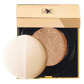 Yves Saint Laurent Toche Eclat Cushion Refill Make-up, 1000 Kč
Yves Saint Laurent Toche Eclat Cushion Refill Make-up, 1000 Kč