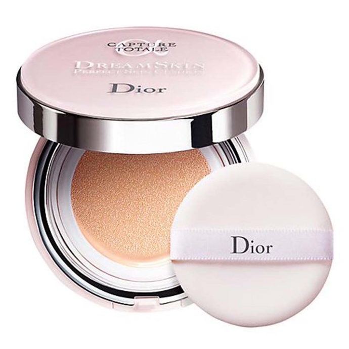 Dior Capture Totale Dreamskin Cushion, 1996 Kč
Dior Capture Totale Dreamskin Cushion, 1996 Kč