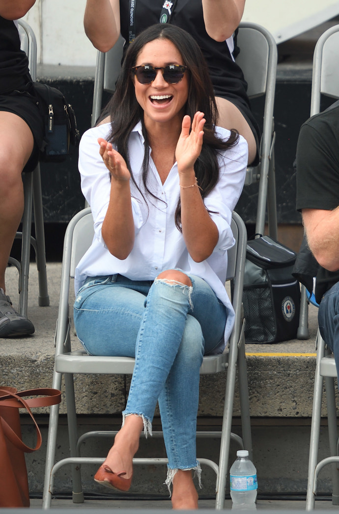 Jaký outfit Meghan Markle je váš nejoblíbenější? 