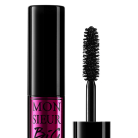Lancôme Monsieur Big Mascara, 546 Kč

Proč jí milujeme: 

Baví nás nejen její jméno, ale i revoluční formule, která se ukrytá uvnitř. Řasenka umí řasy dokonale zvýraznit a prodloužit.
