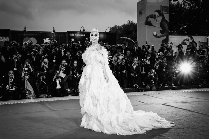 šaty Valentino, premiéra na festivalu v Benátkách
