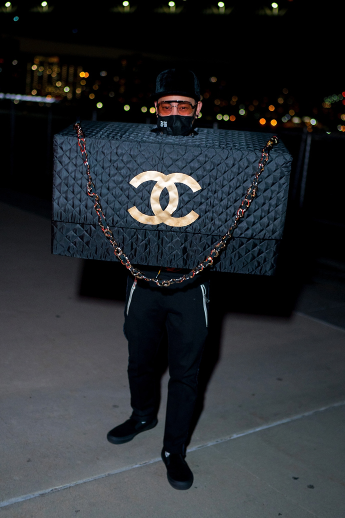 JonBoy

jako kabelka Chanel
