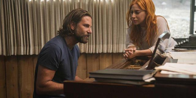 Proč milujeme zpěvačku Lady Gaga a herce Bradleyho Coopera?