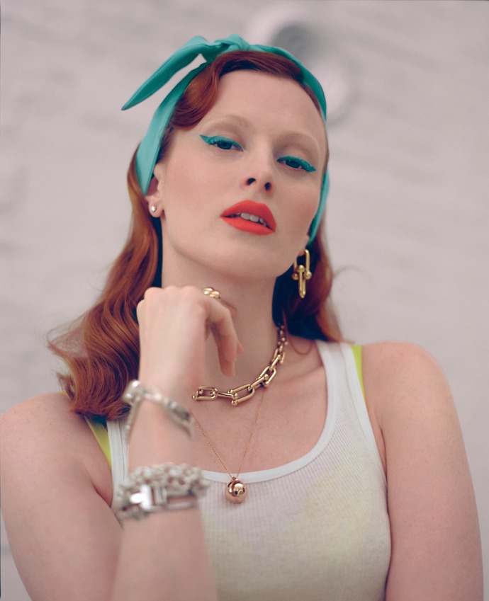 Podívejte se na celou vánoční kampaň Tiffany & Co.: