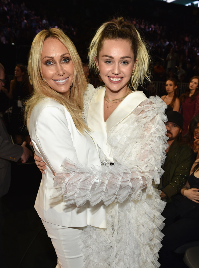 Tish Cyrus & Miley Cyrus
