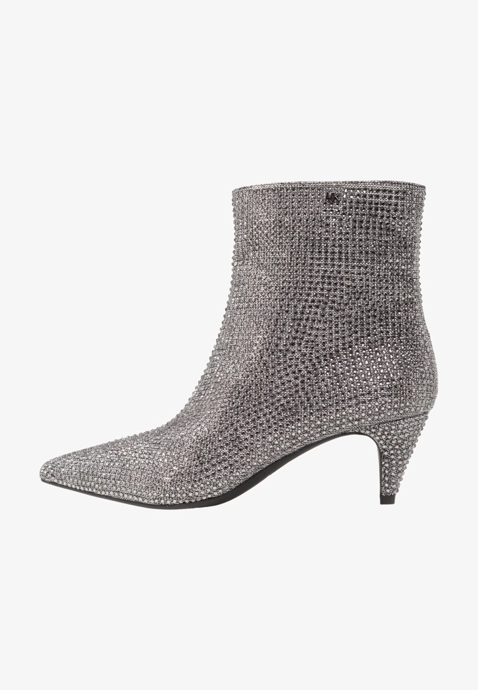 Michael Michael Kors, Zalando.cz, 5720 Kč
