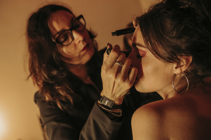 Užijte si atmosféru YSL Beauty Clubu spolu s ELLE:  