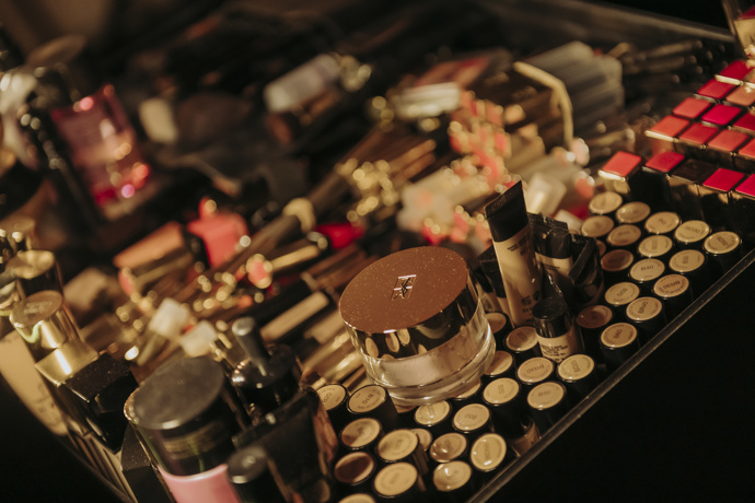 Užijte si atmosféru YSL Beauty Clubu spolu s ELLE:  
