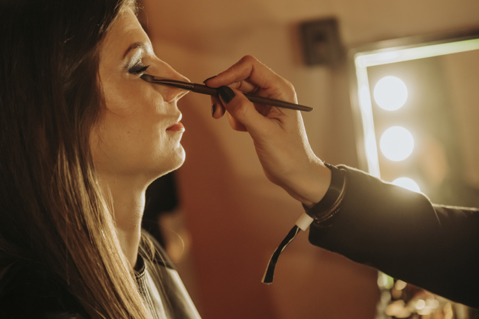 Užijte si atmosféru YSL Beauty Clubu spolu s ELLE:  