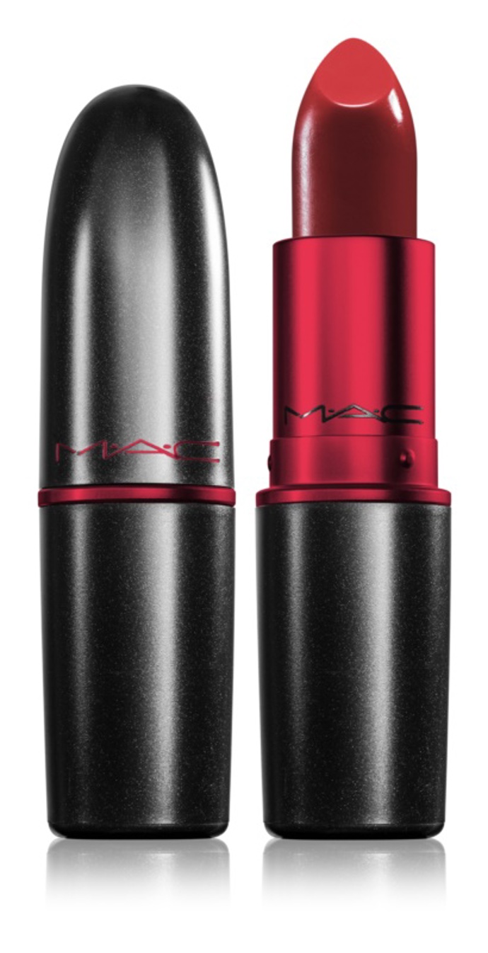 MAC Matte Lipstick, odstín Viva Glam, 515 Kč
MAC Matte Lipstick, odstín Viva Glam, 515 Kč
