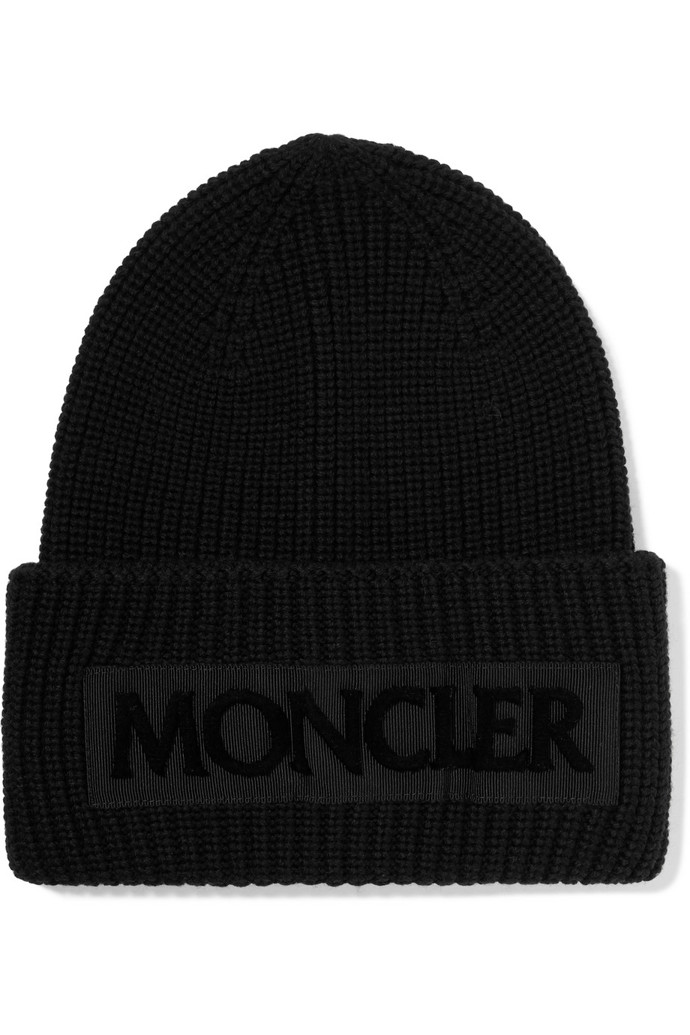 Moncler, 5980 Kč
