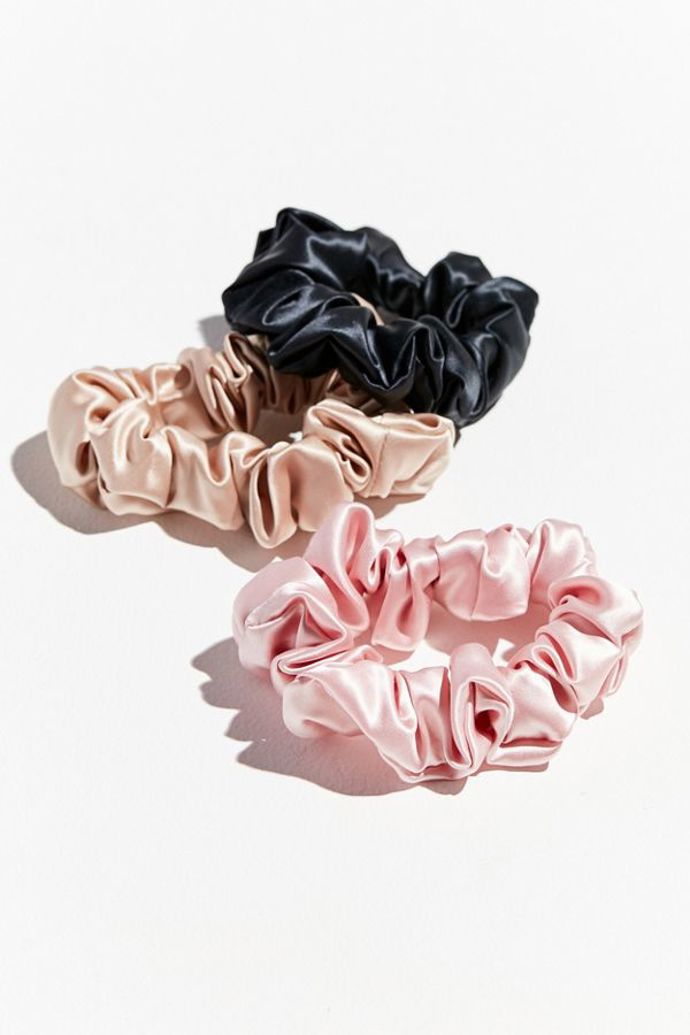Urban Outfitters, 780 Kč

