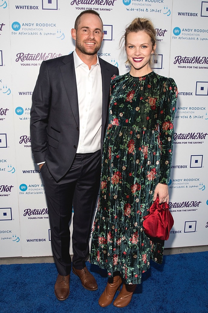 Stevie Roddick

3. ledna 2018

rodiče: Andy Roddick a Brooklyn Decker
