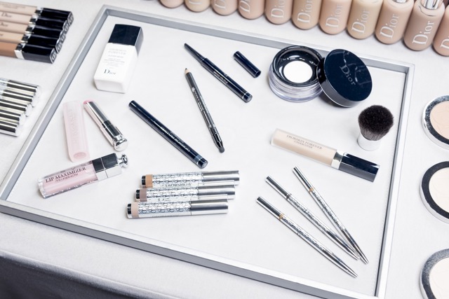 Nakoukněte do backstage módní přehlídky Dior Nakoukněte do backstage módní přehlídky Dior