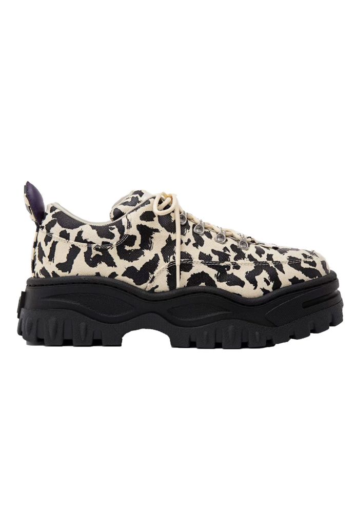 Jaké „ugly sneakers” jsou z nových kolekcí vaše nejoblíbenější? Tady je našich 10 favoritů: