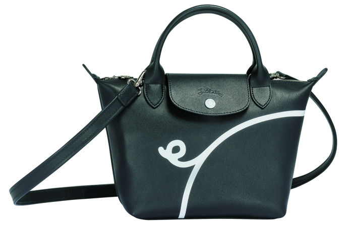 Nová limitovaná kolekce Longchamp nás baví. V galerii najdete hned několik důvodů, proč.