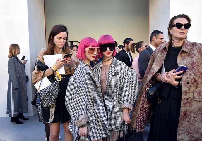 Street style po přehlídce Dior: